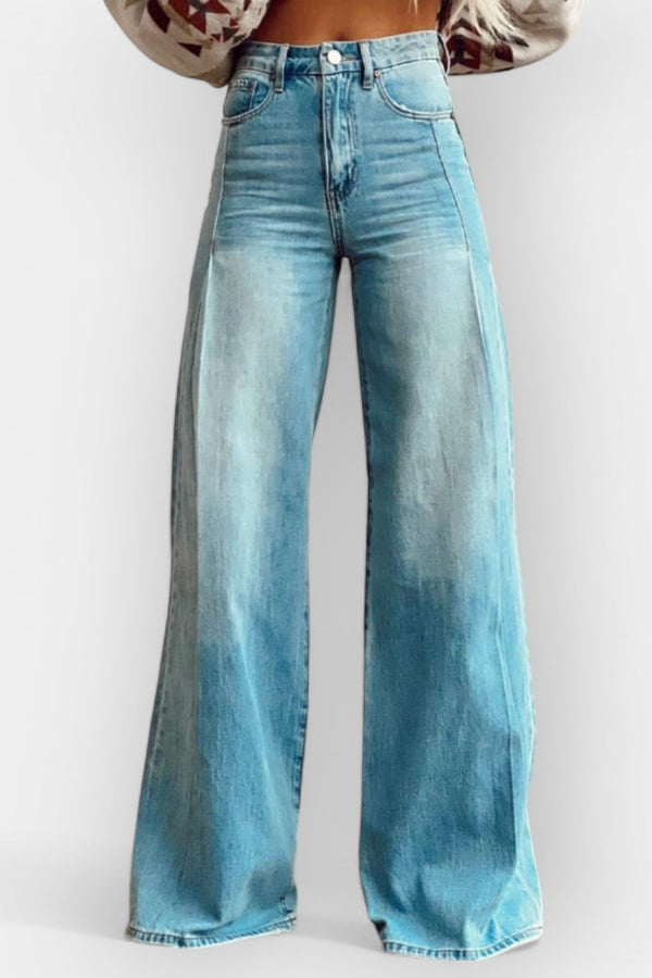 Pantaloni a gamba larga con design svasato