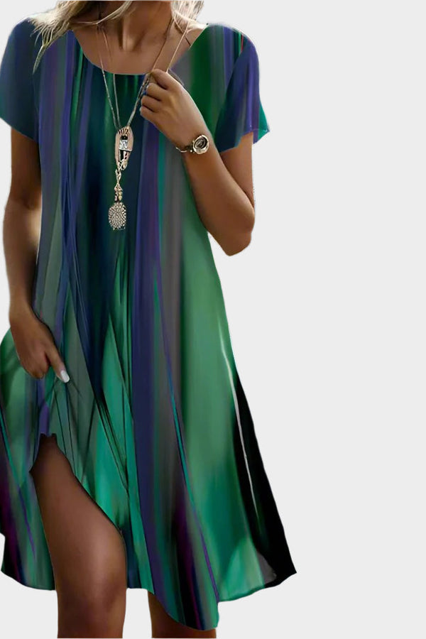 Abito estivo con scollo a O e lunghezza midi