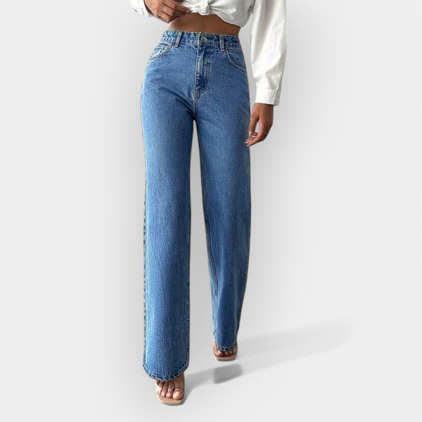 Jeans a vita alta con comoda vestibilità ampia 