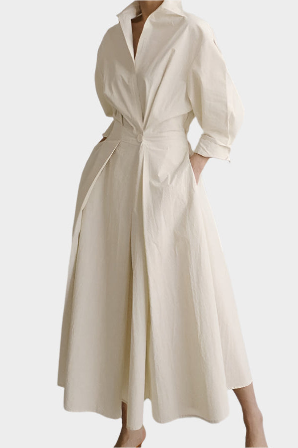 Elegante abito a trapezio con colletto polo