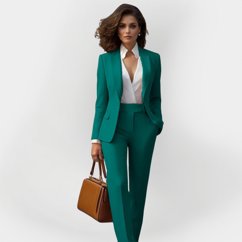 Completo da donna elegante
