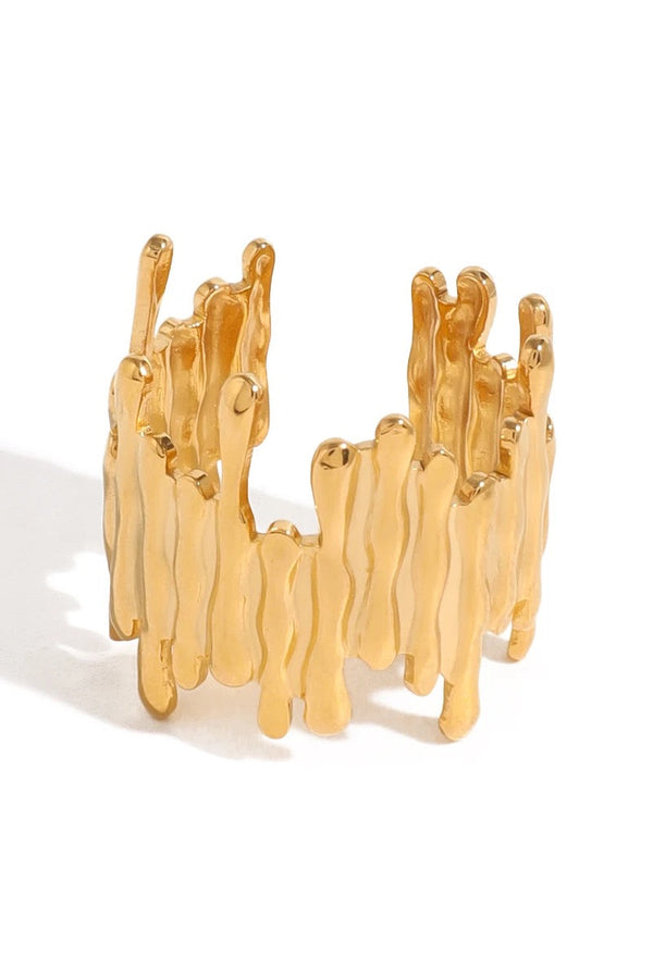 Anello testurizzato a goccia