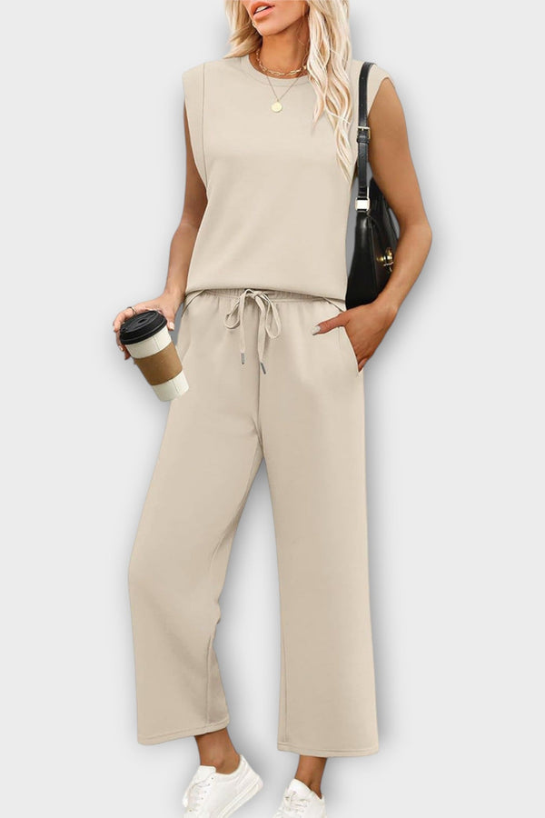 Completo da donna: morbido, elegante e alla moda