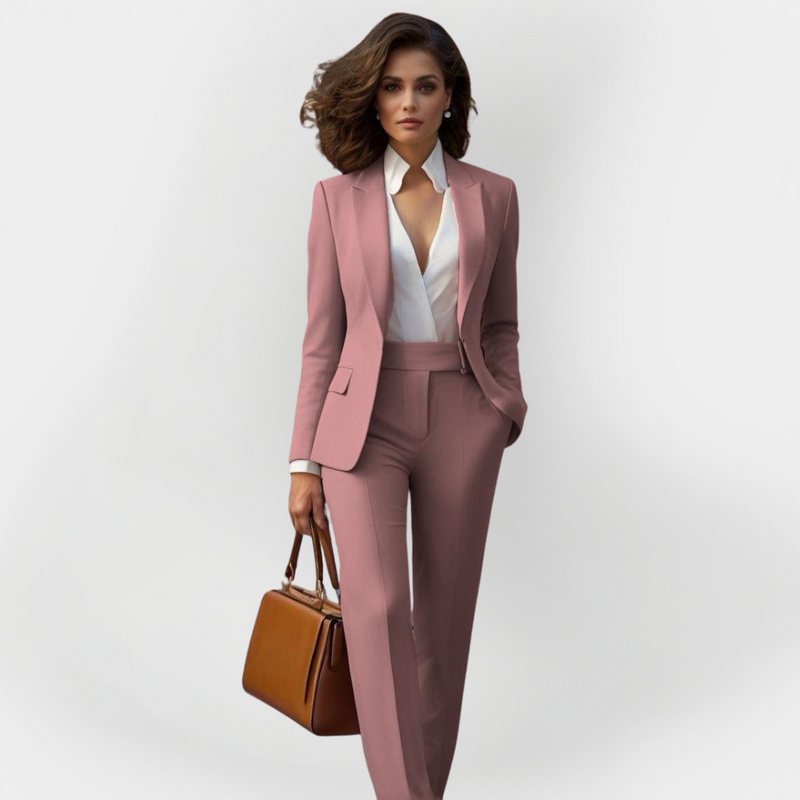 Completo da donna elegante