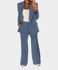Completo da donna elegante