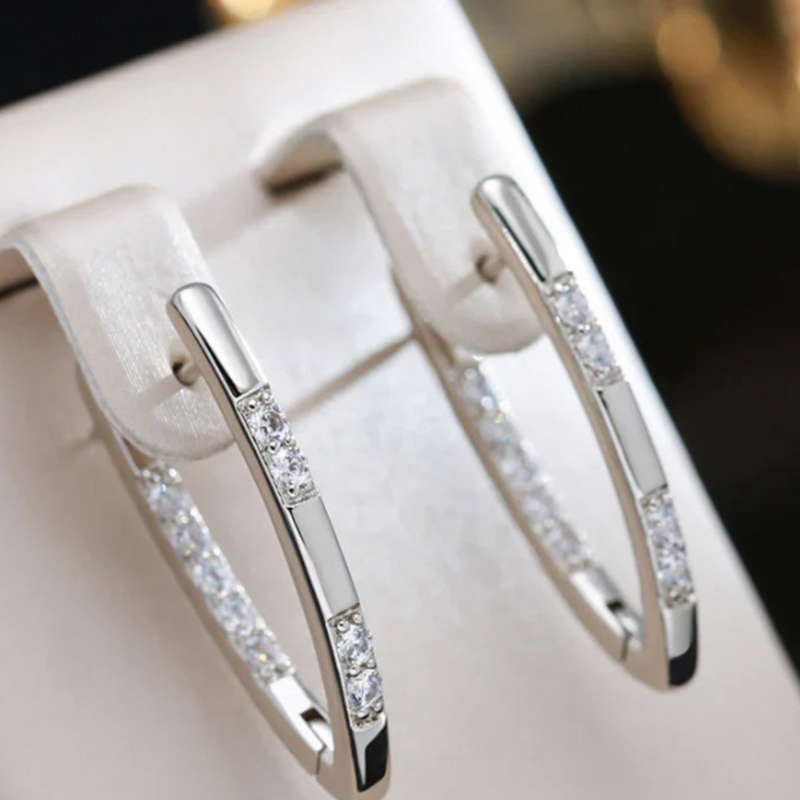 Orecchini eleganti in zircone in oro