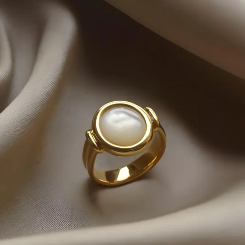 Anello elegante tutto perle