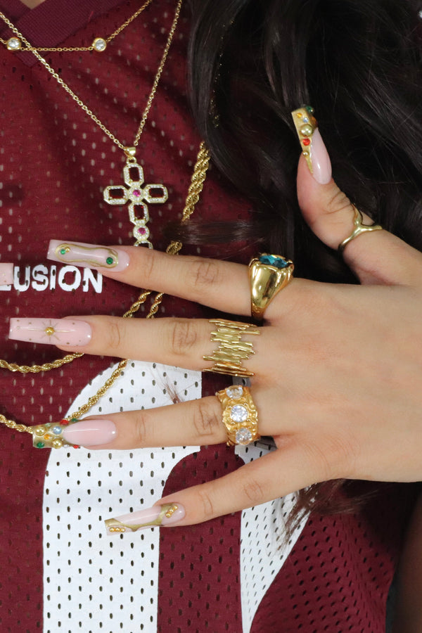 Anello testurizzato a goccia