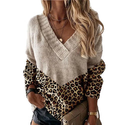 Rocio® | V-neck leopard sweater with color blocks