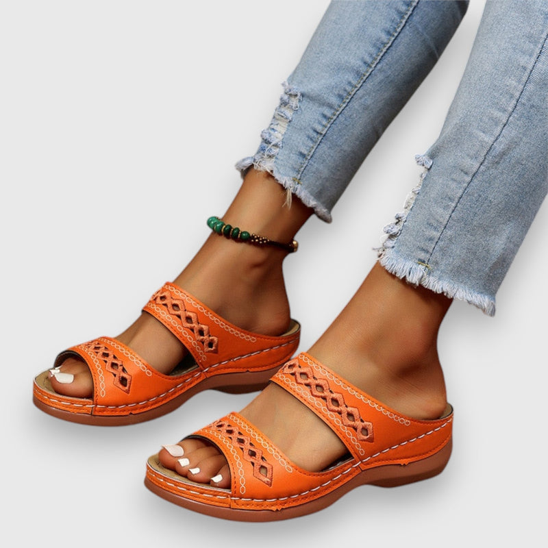 Sandali con supporto ortopedico