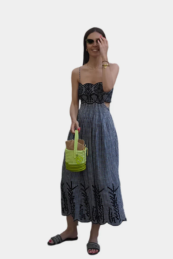 Abito con motivo a quadri tradizionale