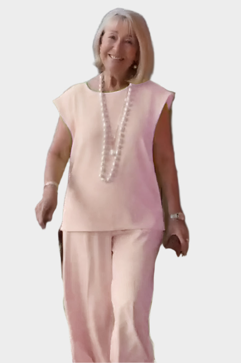Completo di abbigliamento elegante e comodo