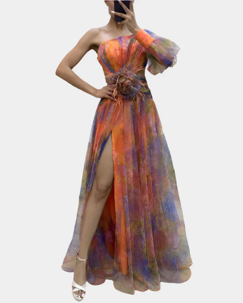 Abito romantico con apertura