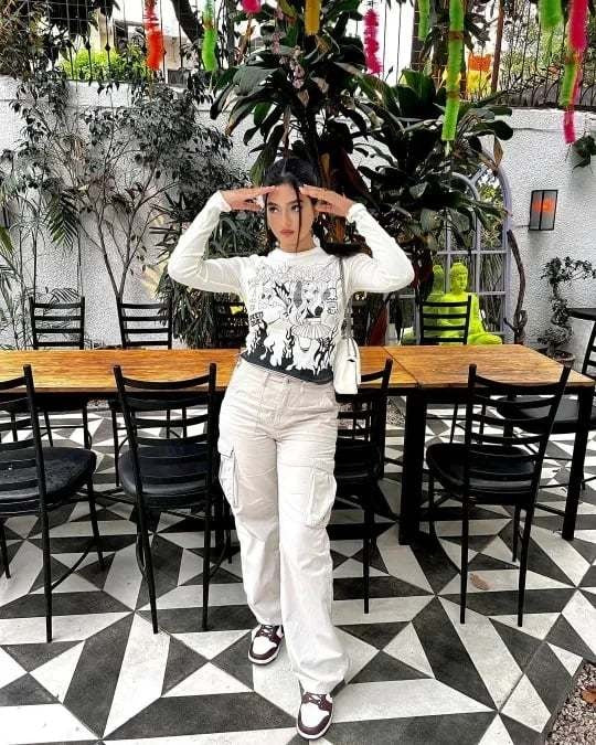 JADWIGA – PANTALONI CARGO REGOLABILI DA DONNA 