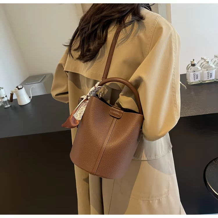 Abigail™ - Borsa a secchiello retrò