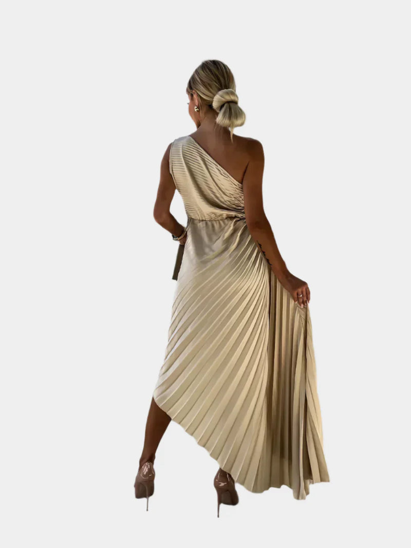 Abito floreale con note romantiche