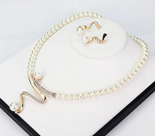Aya™ | Set di collana e orecchini