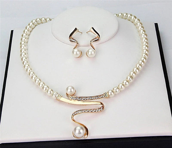 Aya™ | Set di collana e orecchini