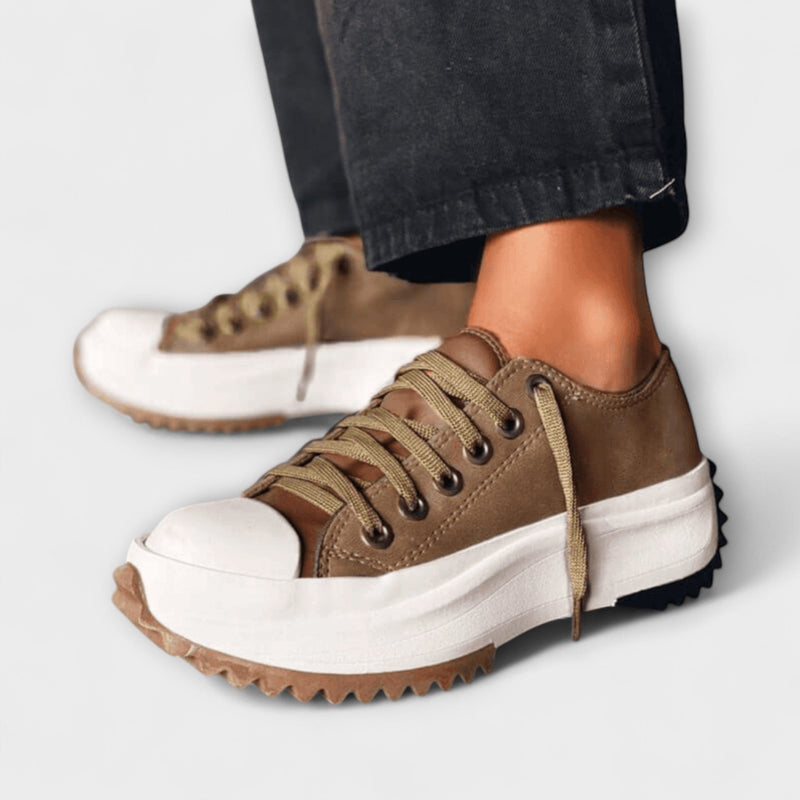 Jinky - Scarpe dal design moderno a plateau