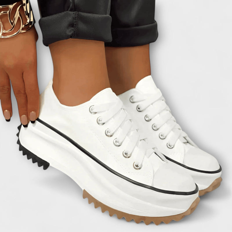 Jinky - Scarpe dal design moderno a plateau